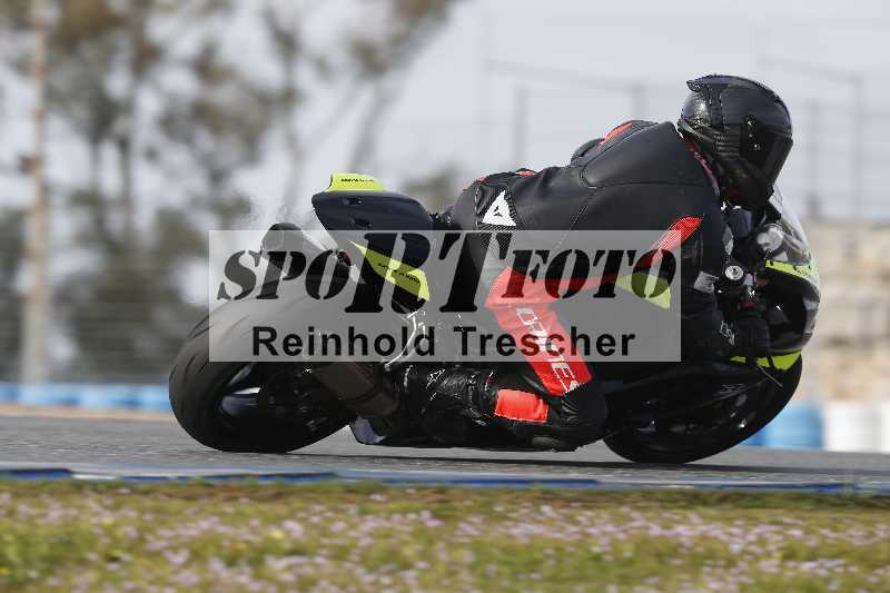 /02 29.01.-02.02.2024 Moto Center Thun Jerez/Gruppe gruen-green/87